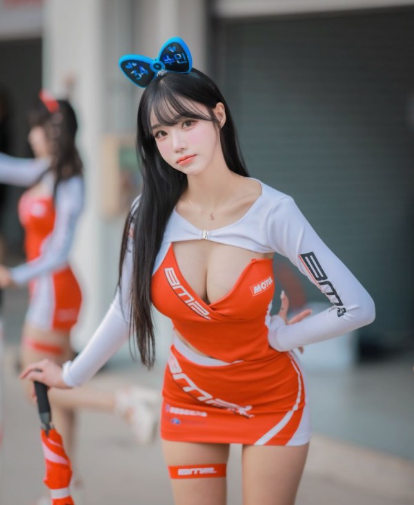 3716987288_w6NYc2hk_t53VXEoHQpZGOFnd.jpg